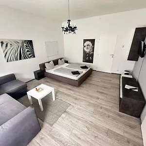 Apartment Hauptbahnhof, Graz